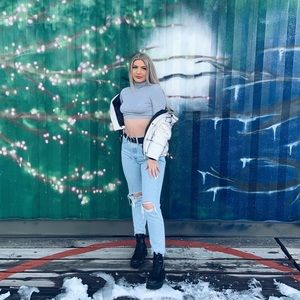 Meet your Posher, Sydney